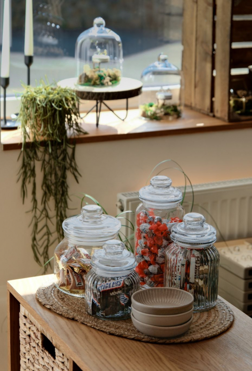 Candy-Bar-im-Trauring-Atelier.JPG.jpg